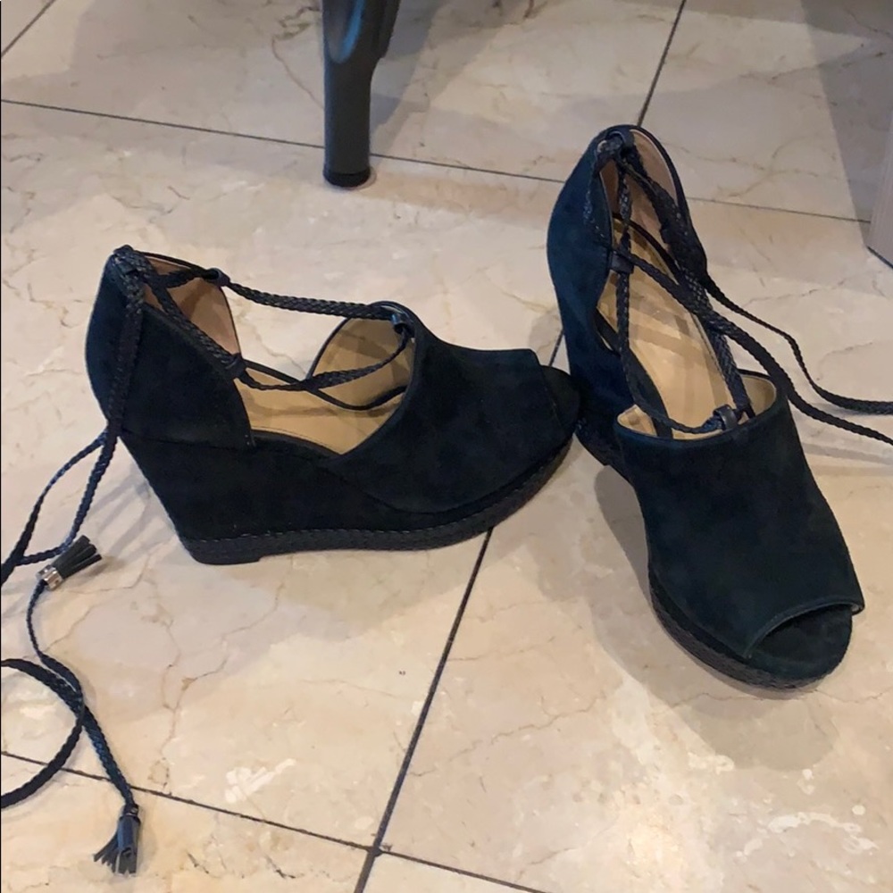 MK Tie Up Wedges